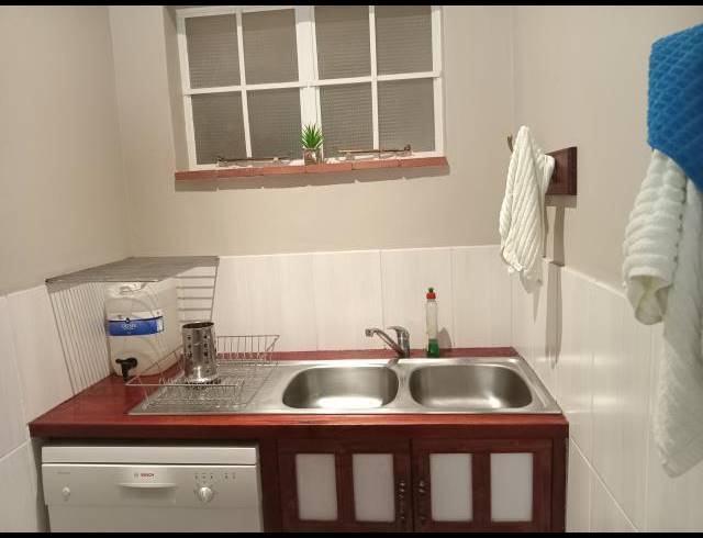 5 BEDROOM HOUSE FOR SALE IN WHITE RIVER EXT 3